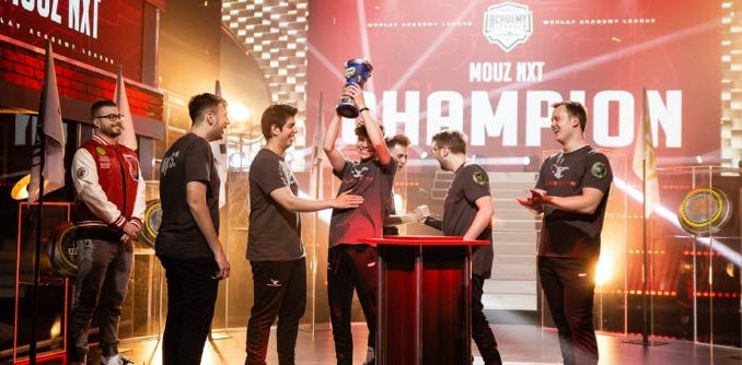 Mouz NXT
