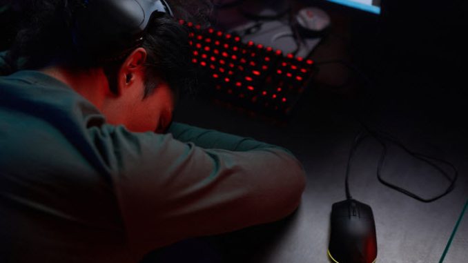 CSGO pro sleeps